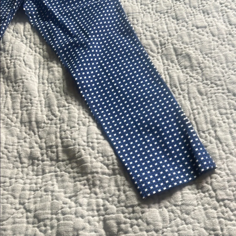 Banana Republic Navy and White Checkered Capris SZ 8